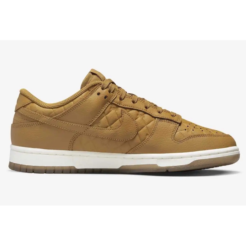 Women's Nike Dunk Low Wheat Quilted Gum Light Brown Sail White DX3374-700 sz 9